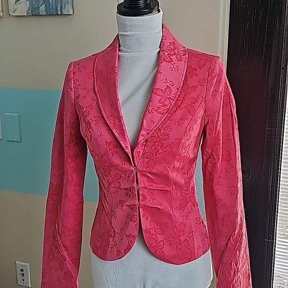 Guess collection hot pink silk like fitted jacket size 2 - Picture 2 of 13